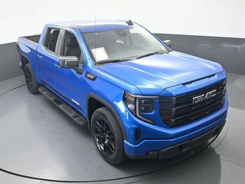 Used 2023 GMC Sierra 1500 Elevation w/ LPO, Elevation Black Package AWD/4WD image 42