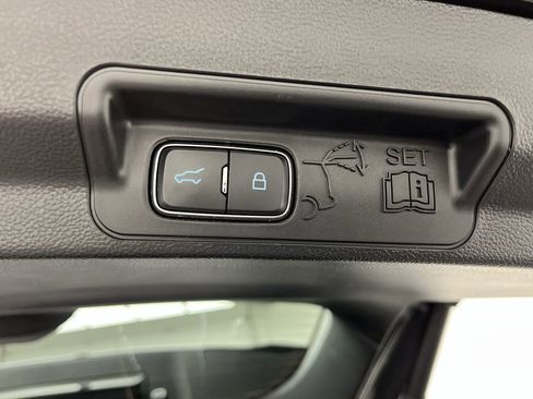 Certified 2023 Ford Explorer ST-Line w/ Class IV Trailer Tow Package image 34