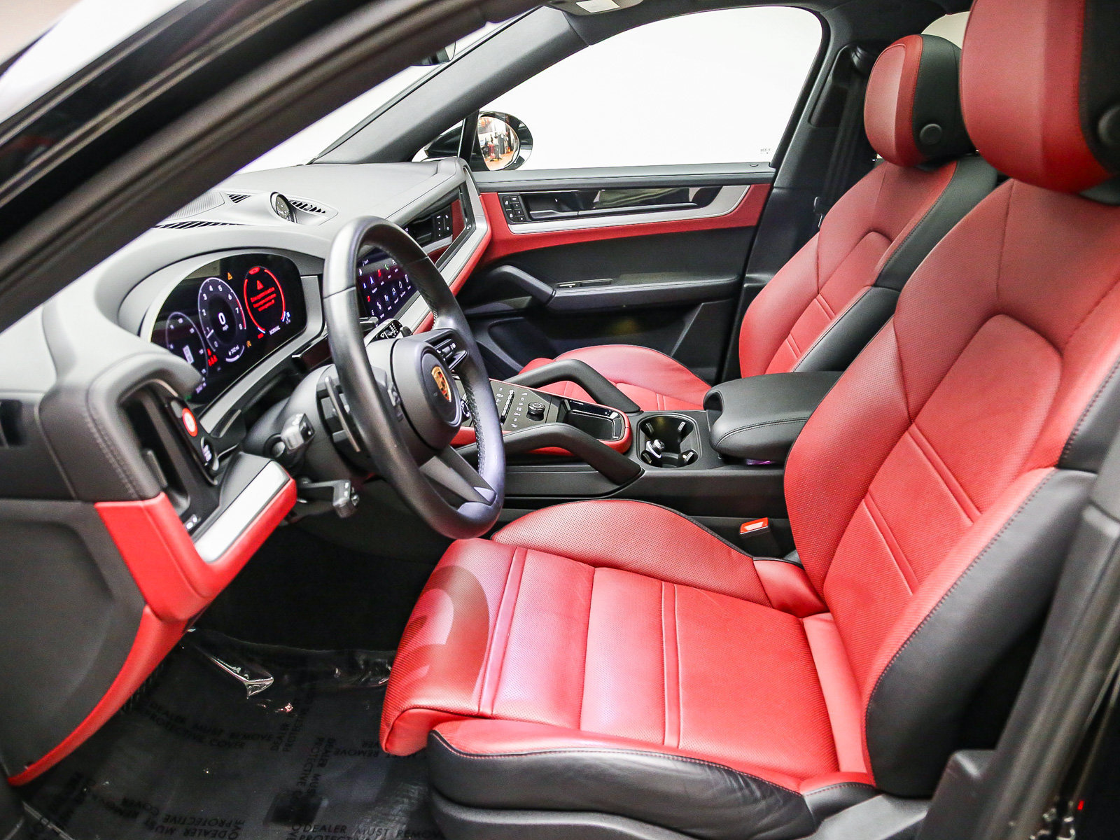 Certified 2024 Porsche Cayenne Coupe AWD/4WD image 22