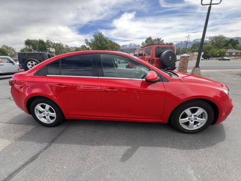 Used 2016 Chevrolet Cruze LT FWD image 7