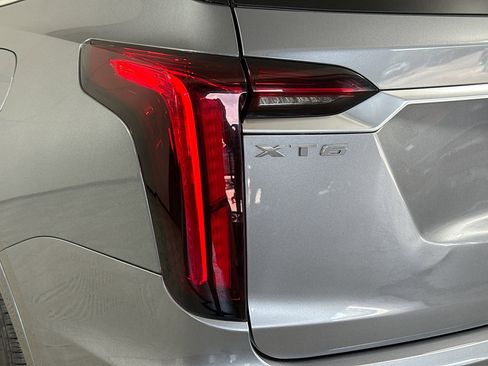 Used 2022 Cadillac XT6 Premium Luxury image 34