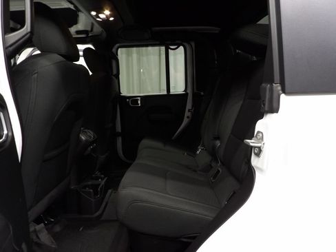 Used 2021 Jeep Gladiator Sport AWD/4WD image 16