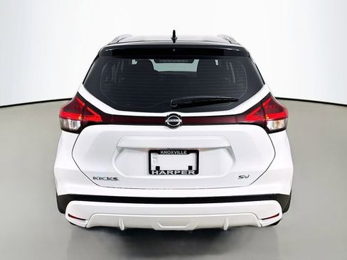 Used 2024 Nissan Kicks SV image 8