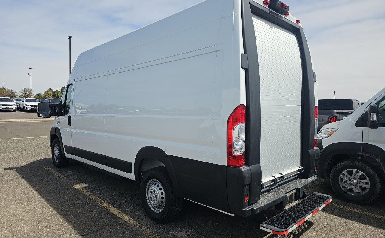 Used 2024 RAM ProMaster 3500 w/ Delivery Van Package FWD image 4