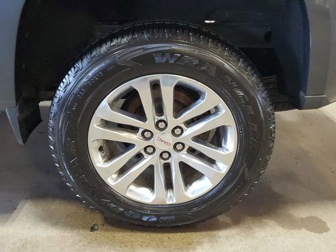 Used 2016 GMC Canyon SLT w/ Driver Alert Package image 5