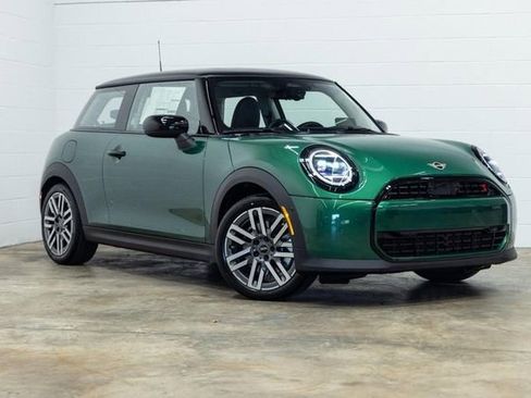 Certified 2025 MINI Cooper S image 5