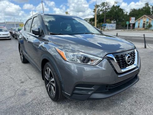 Used 2019 Nissan Kicks SV image 9