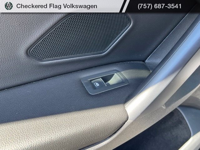 Used 2021 Volkswagen Tiguan SE w/ Panoramic Sunroof Package AWD/4WD image 26