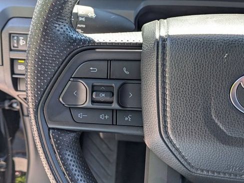 Certified 2024 Toyota Tacoma SR AWD/4WD image 18