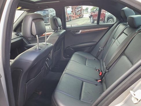 Used 2011 Mercedes-Benz C 300 4MATIC Sedan image 22