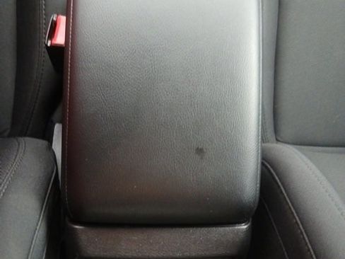 Used 2023 Jeep Wrangler Sport image 33