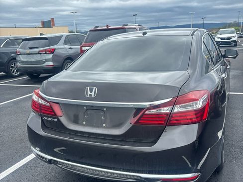 Used 2016 Honda Accord EX-L image 4