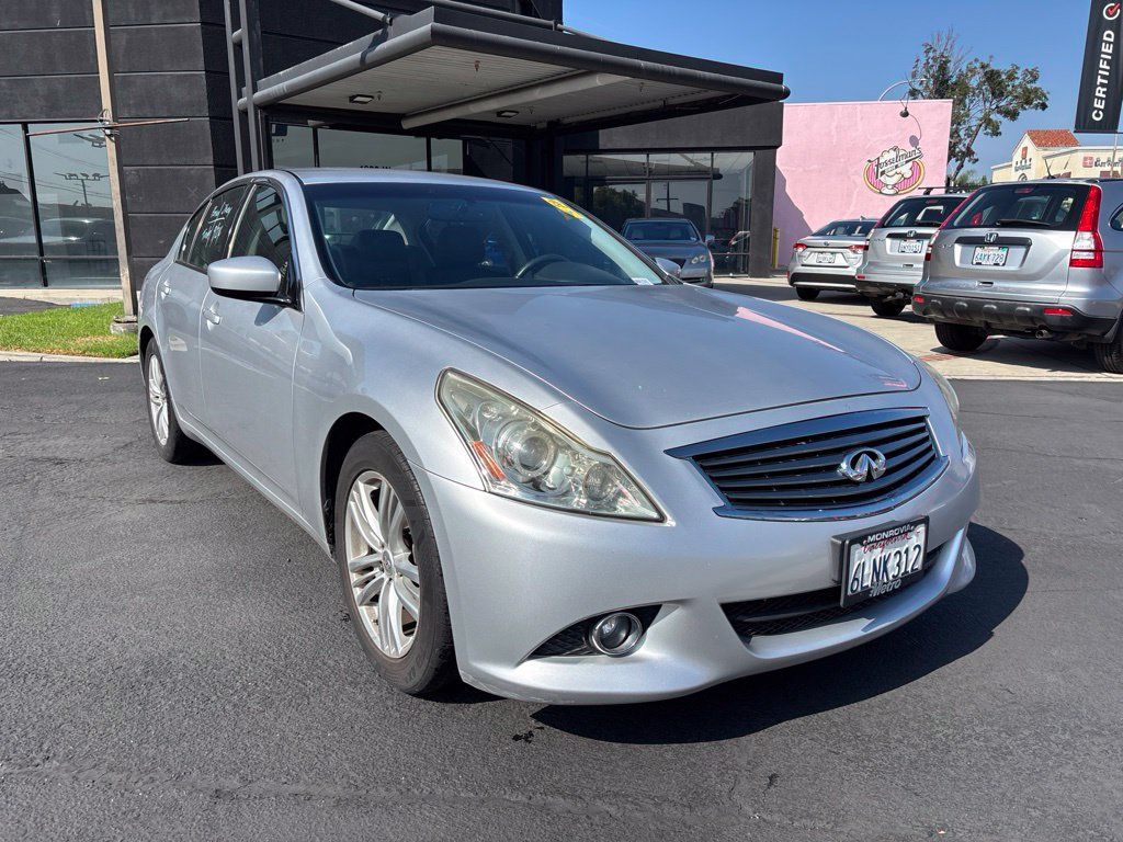 Used 2010 INFINITI G37 Journey RWD image 2