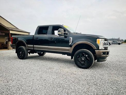 Used 2017 Ford F250 King Ranch image 5