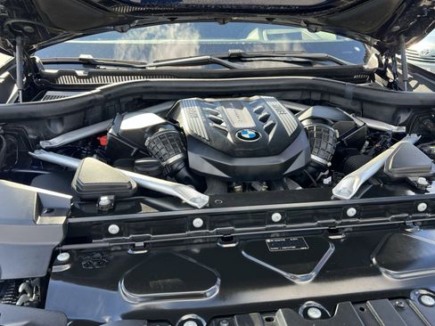 Used 2022 BMW X5 M50i w/ Executive Package image 29