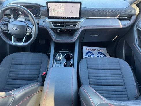 Used 2025 Ford Explorer ST-Line image 9