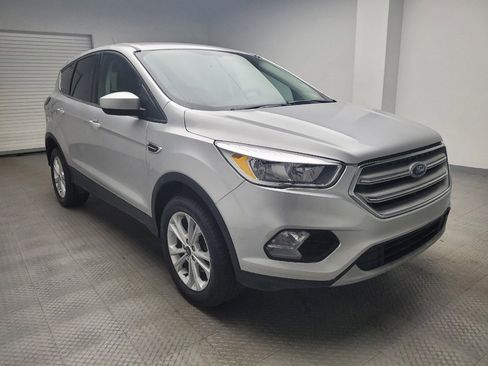 Used 2019 Ford Escape SE image 13