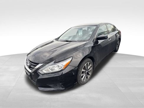 Used 2017 Nissan Altima 2.5 SV FWD image 3