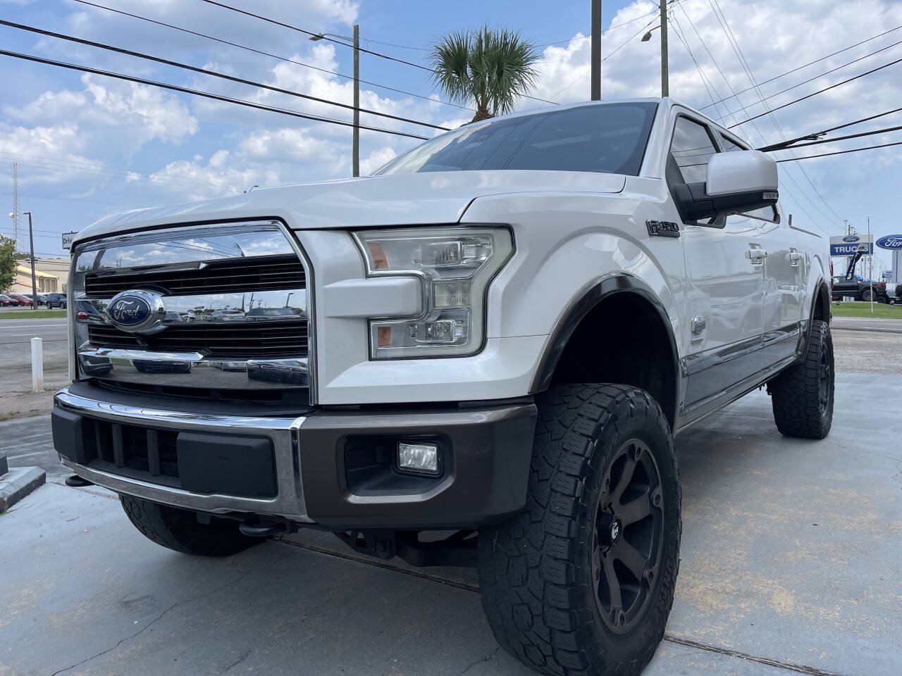 Used 2016 Ford F150 King Ranch w/ Equipment Group 601A Luxury AWD/4WD image 3