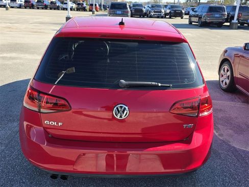 Used 2016 Volkswagen Golf S image 3
