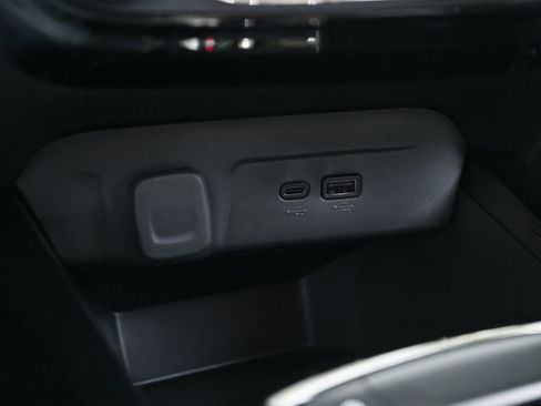 New 2026 Chevrolet Trax LT w/ LPO, Blackout Package FWD image 26