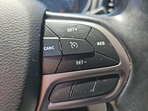 Certified 2020 Jeep Cherokee Limited AWD/4WD image 32