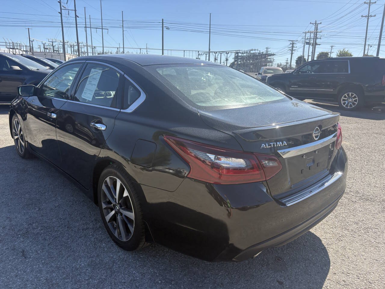 Used 2017 Nissan Altima 2.5 SR FWD image 10