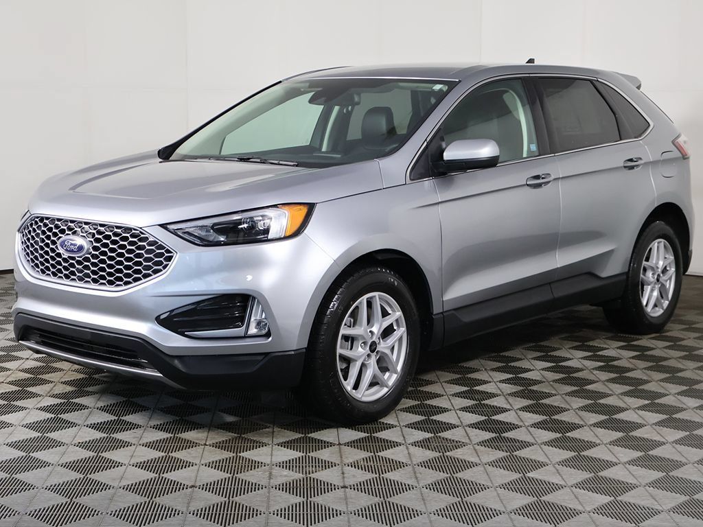 Used 2024 Ford Edge SEL w/ Convenience Package AWD/4WD image 8