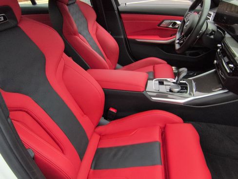 Used 2026 BMW M3 Competition image 32