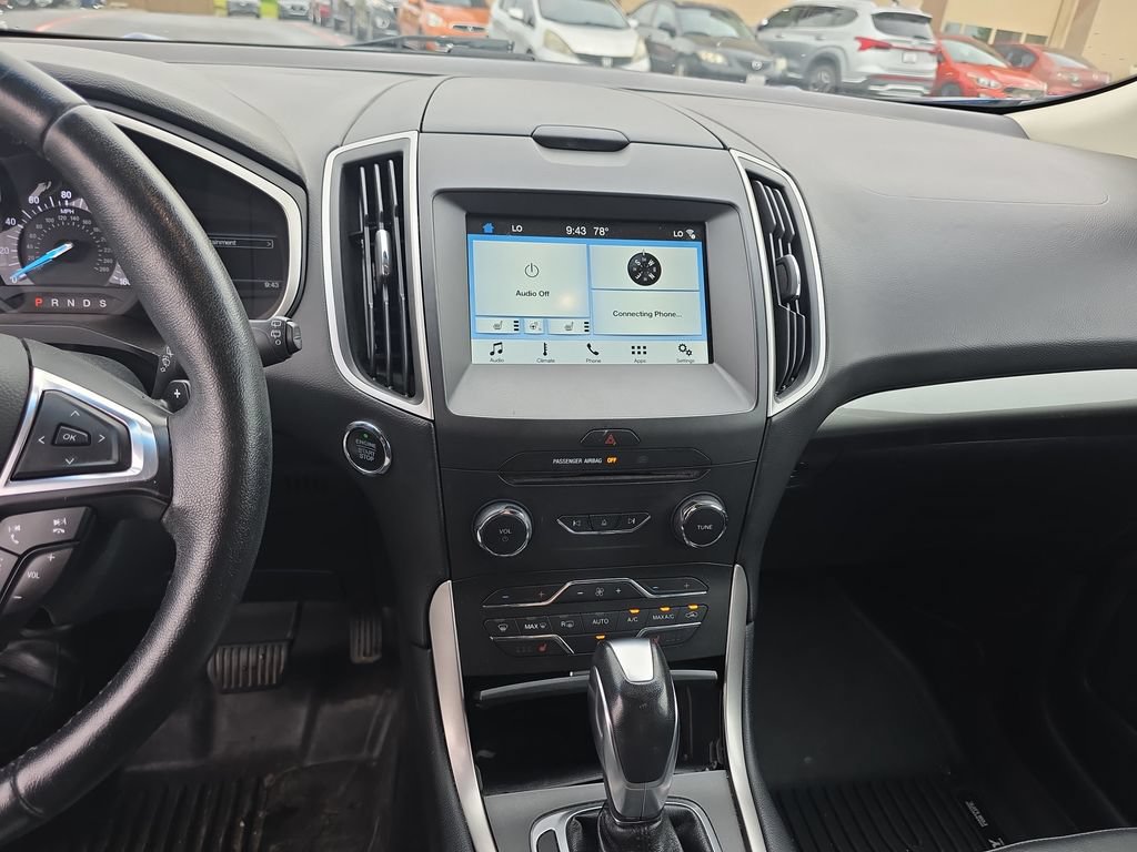 Used 2018 Ford Edge SEL w/ Equipment Group 201A AWD/4WD image 17