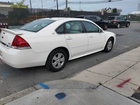 Used 2009 Chevrolet Impala LT image 3