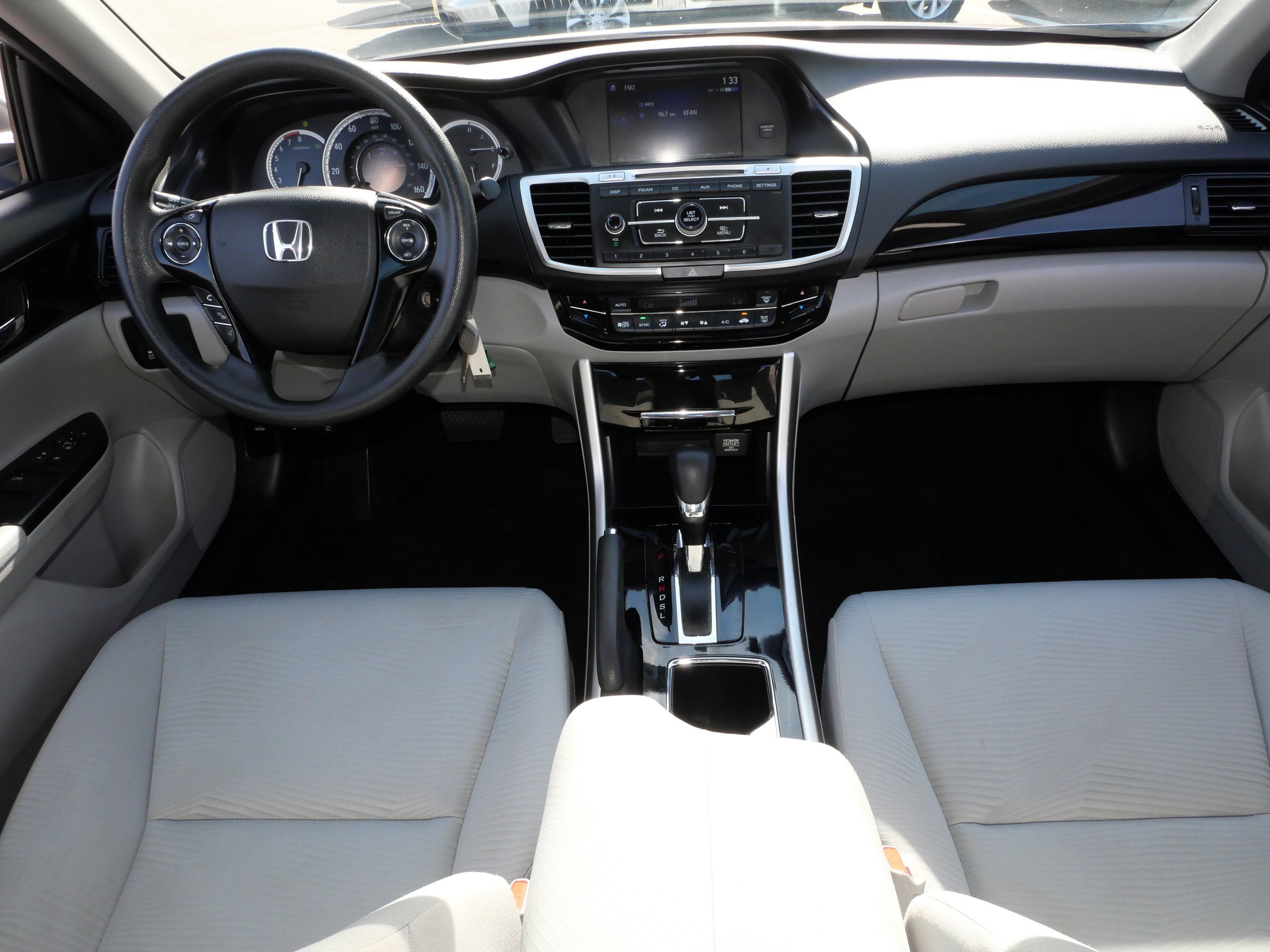 Used 2016 Honda Accord LX image 10