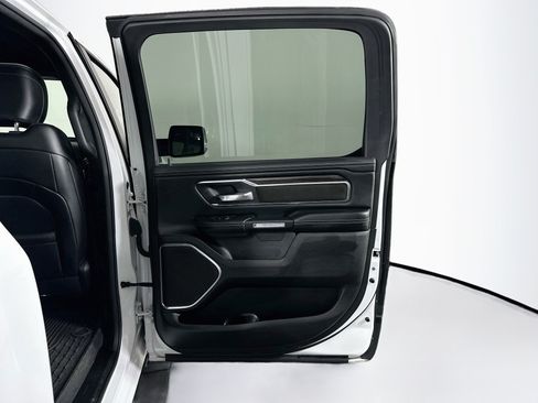Used 2025 RAM 1500 Laramie w/ Sport Appearance Package AWD/4WD image 30