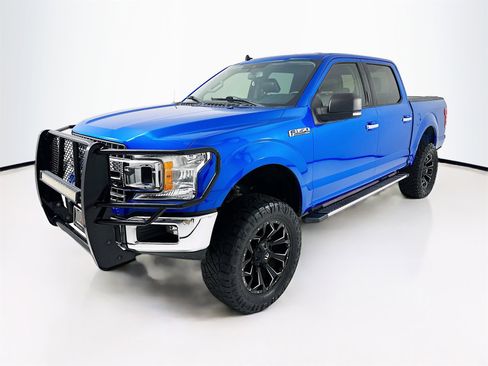 Used 2019 Ford F150 XLT w/ Equipment Group 302A Luxury image 3