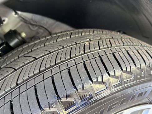 Used 2021 Hyundai Santa Fe Limited w/ Cargo Package image 12