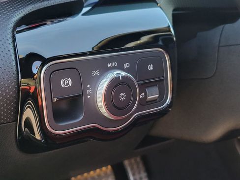 Used 2022 Mercedes-Benz CLA 35 AMG 4MATIC image 22