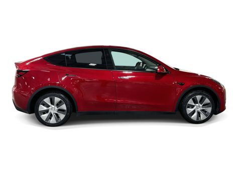 Certified 2023 Tesla Model Y Long Range AWD/4WD image 7