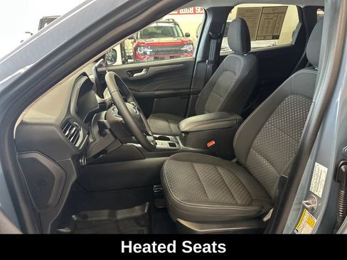 Used 2023 Ford Escape Active w/ Tech Pack #2 AWD/4WD image 4