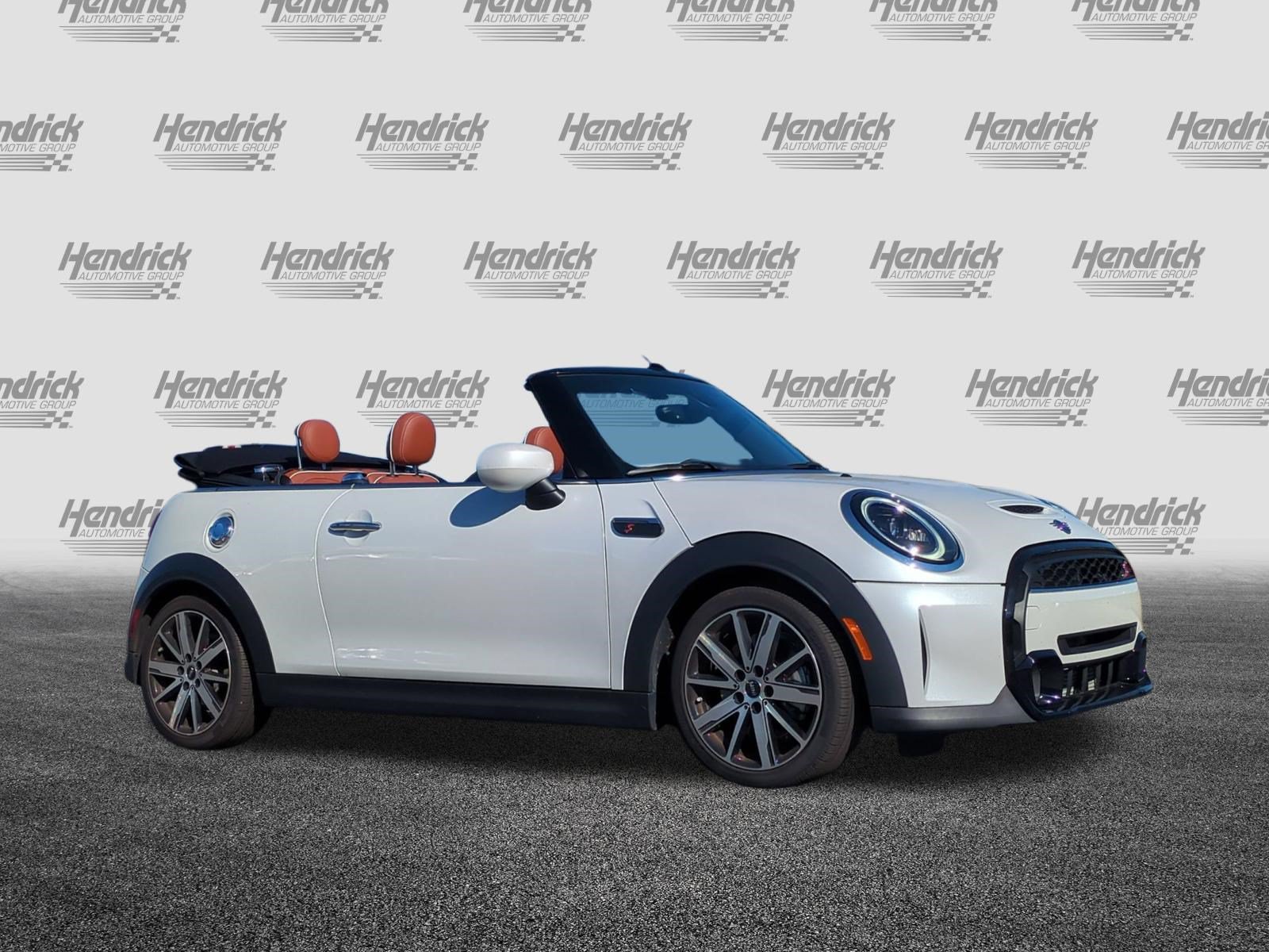 Used 2024 MINI Cooper S w/ Signature Upholstery Package FWD image 34