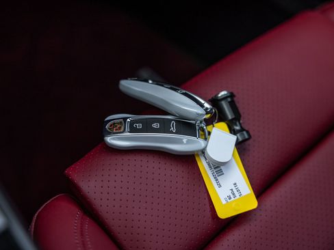 Used 2026 Porsche 911 GT3 RWD image 17