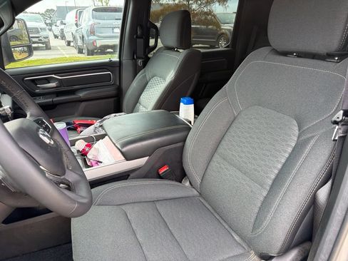 Used 2025 RAM 1500 Big Horn AWD/4WD image 2