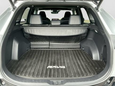 Used 2021 Toyota RAV4 XSE w/ XSE Grade Weather Package AWD/4WD image 17