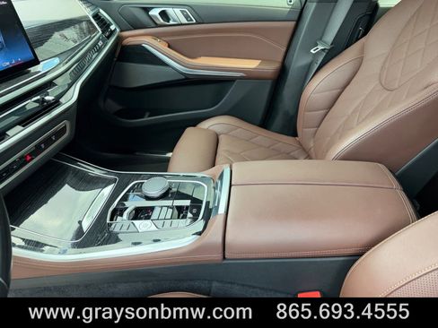 Used 2025 BMW X5 sDrive40i w/ M Sport Package RWD image 12