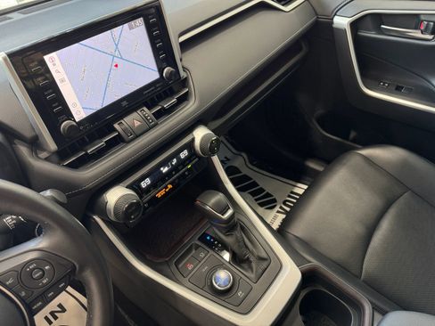 Used 2020 Toyota RAV4 Limited w/ Limited Grade Weather Package image 17