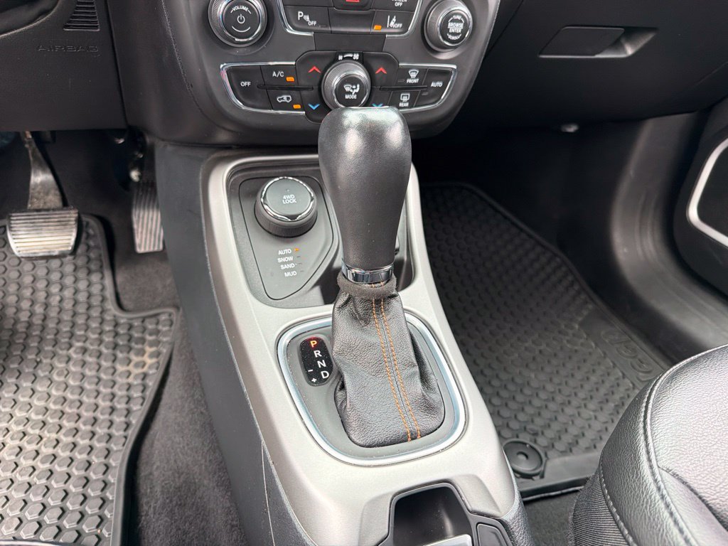 Used 2020 Jeep Compass Latitude AWD/4WD image 14