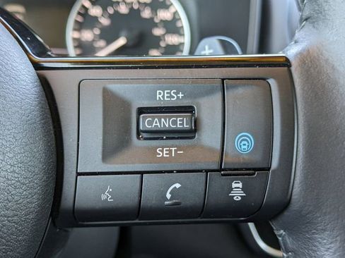 Used 2023 Nissan Rogue SV w/ SV Premium B Package image 29