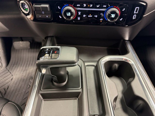 Used 2024 Chevrolet Silverado 1500 LT Trail Boss w/ LT Trail Boss Premium Package AWD/4WD image 15