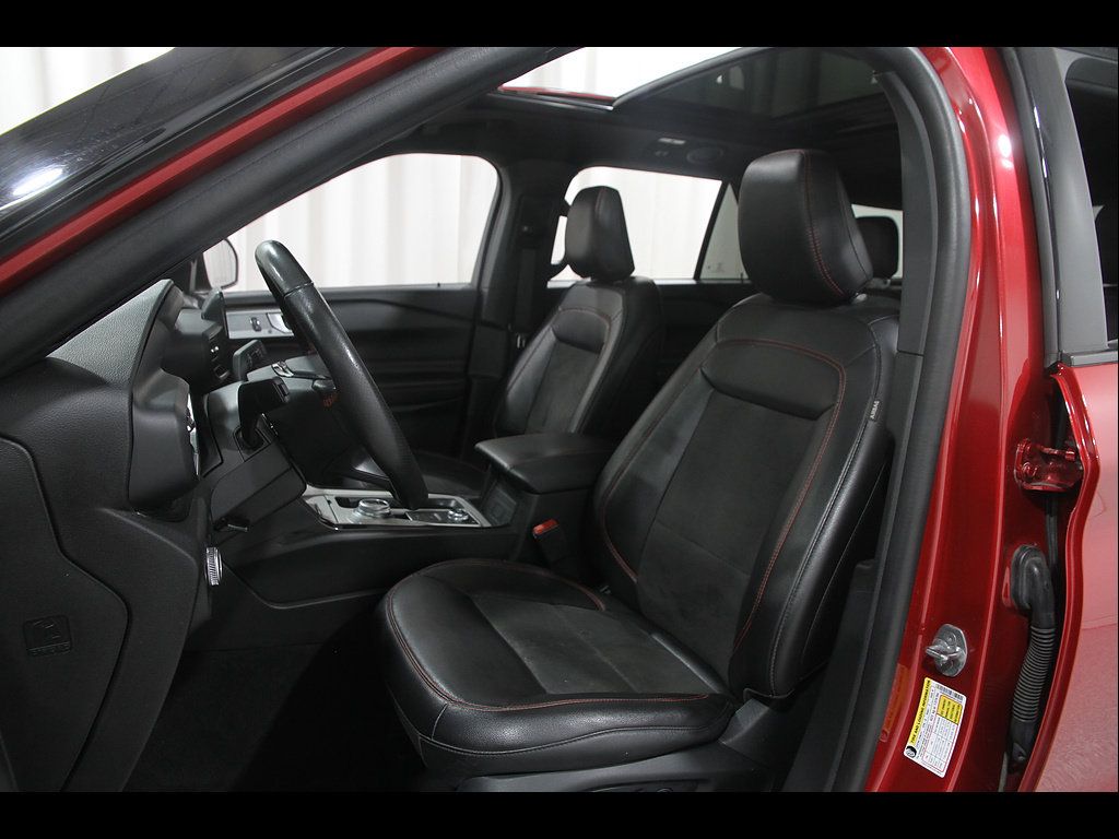 Used 2023 Ford Explorer ST-Line w/ Class IV Trailer Tow Package AWD/4WD image 6