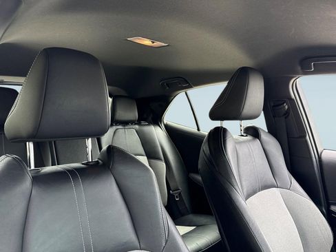 Used 2019 Toyota Corolla XSE image 24