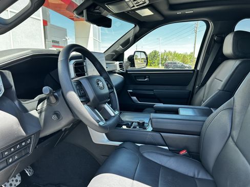 Used 2025 Toyota Sequoia Platinum w/ TRD Off-Road Package AWD/4WD image 9